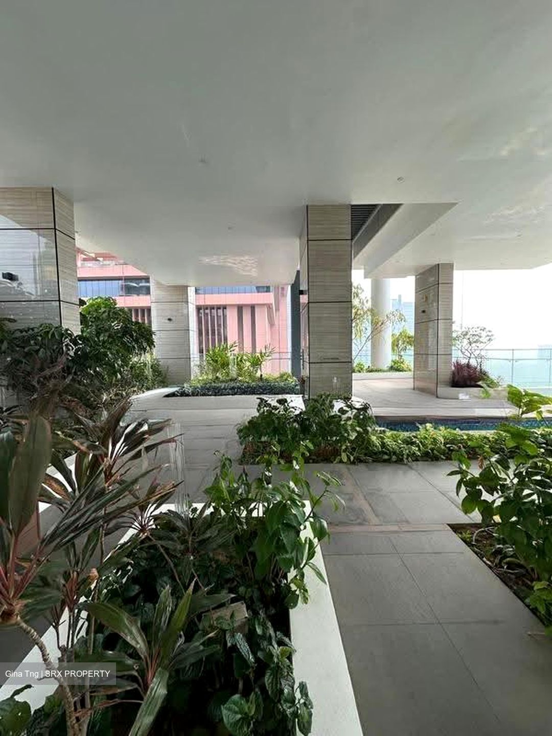 Eon Shenton (D2), Office #627824171